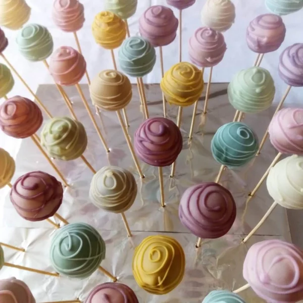 popcakes macarons slatkis za slatkis torte kolaci praline